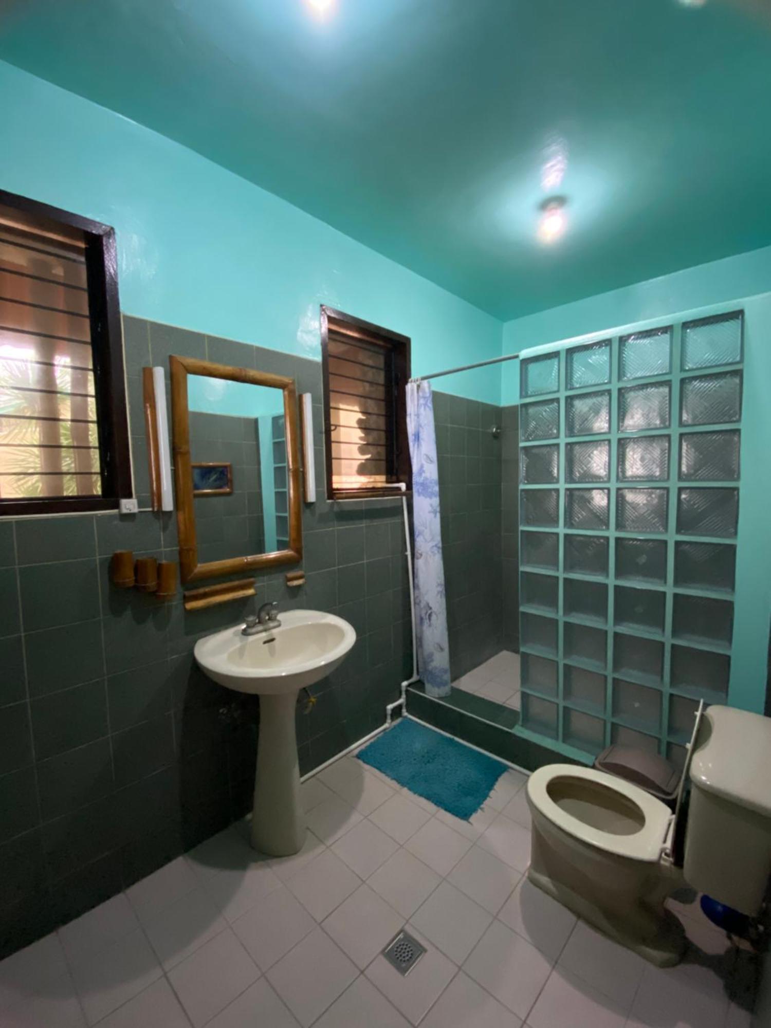 Ravenala Beach Bungalows Моалбоал Екстериор снимка