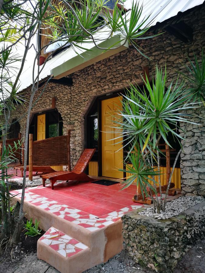 Ravenala Beach Bungalows Моалбоал Екстериор снимка
